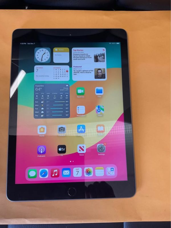 iPad 6th, 32 GB with WiFi