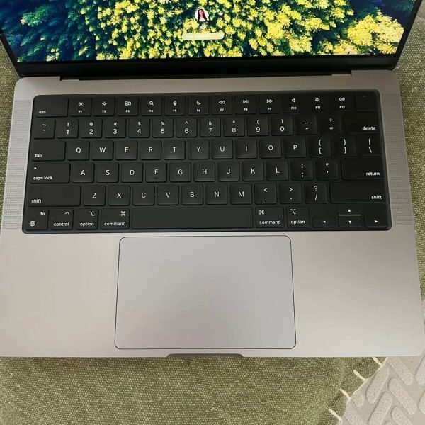 Apple MacBook Pro 14” 1T Laptop (New w/ Box)