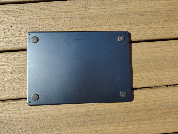 Apple 2022 M2 MacBook Air Laptop 13.6-inch Liquid Retina Display, 8GB RAM, 256GB SSD