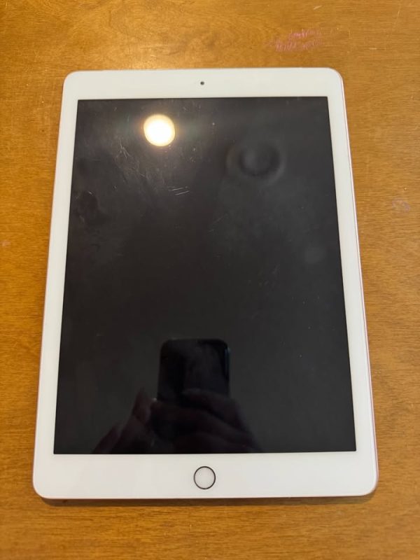 Rose Gold iPad (works well)