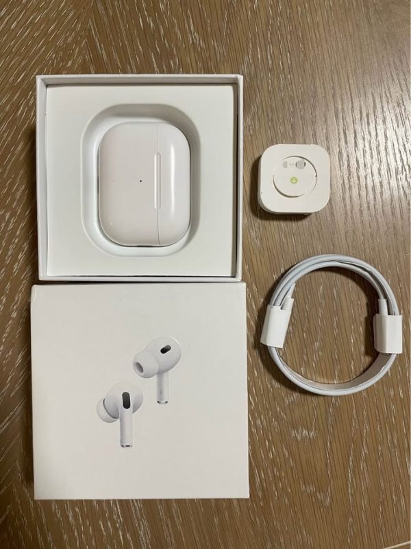 Apple AirPods Pro (2nd generation) with Charging Cable (USB-C) (used)