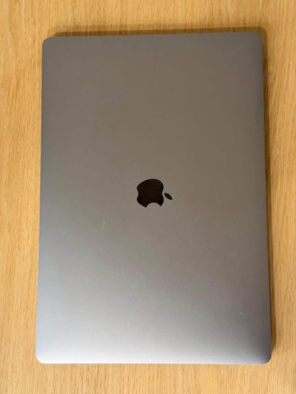 MacBook Pro 16inch 1TB 2.4GHz (2019)