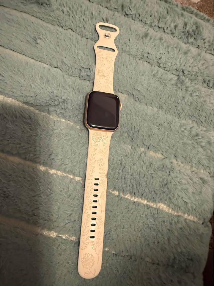 Apple Watch Series 6 3 Apple Watch Series 6