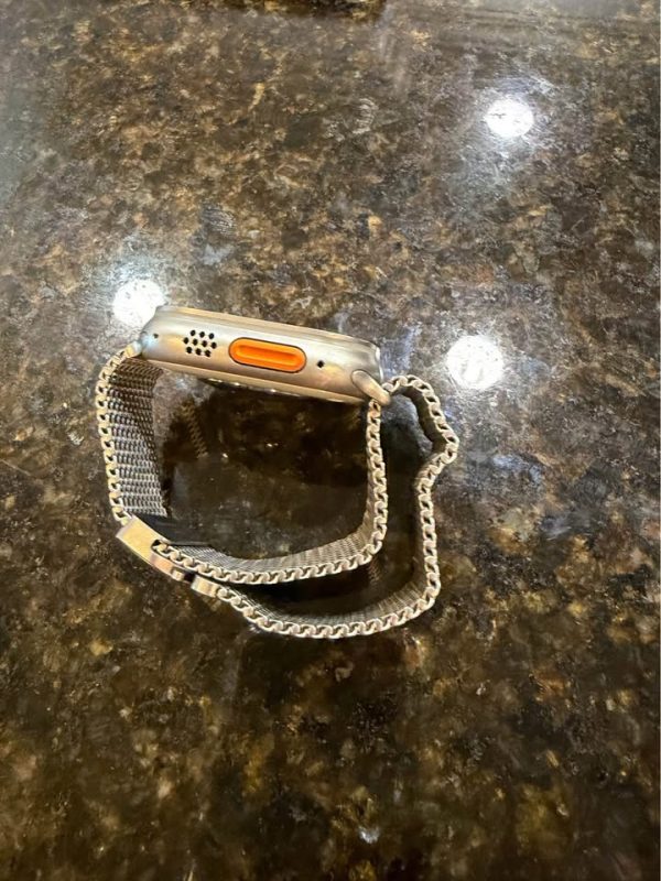 Selling my Apple Watch Ultra (1st Gen) for $350. It’s in great condition, fully functional, and read