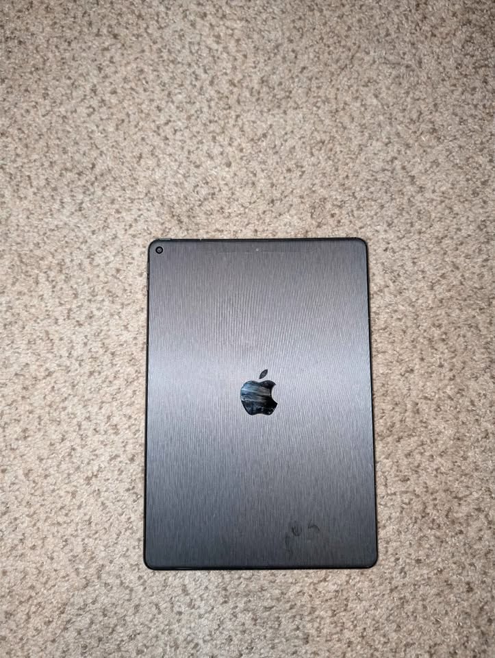 iPad Air (3rd Gen) 1 iPad Air (3rd Gen)