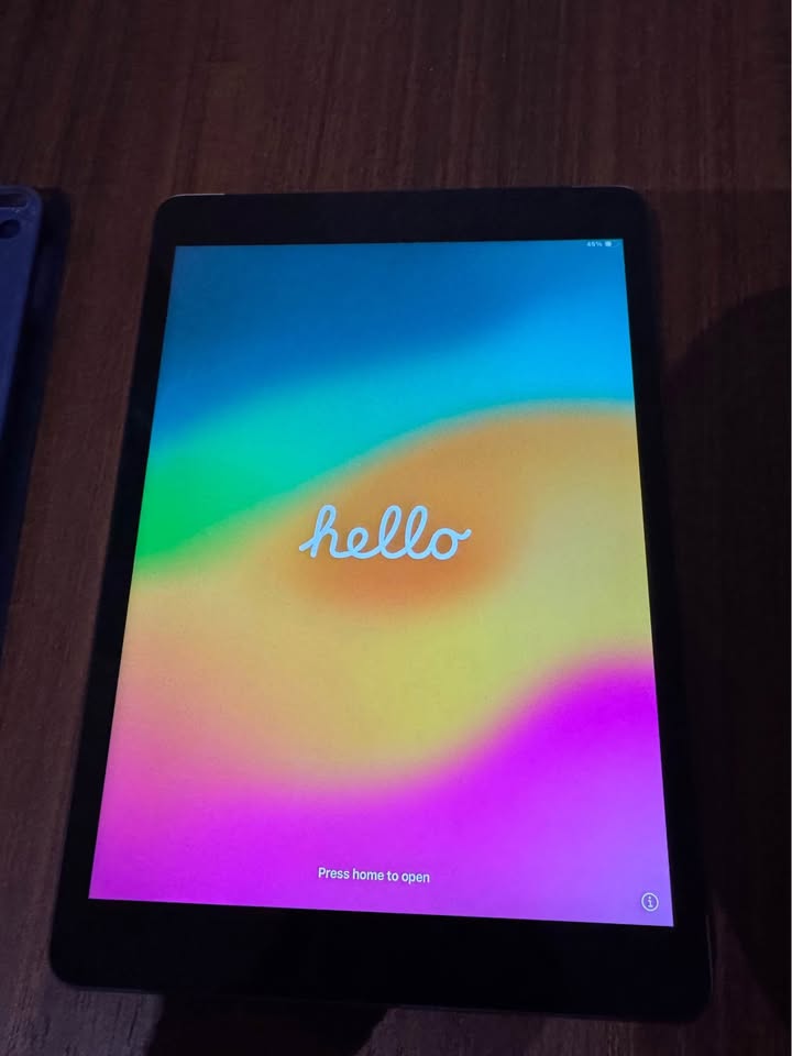 iPad 9th Gen 64GB 2 iPad 9th Gen 64GB