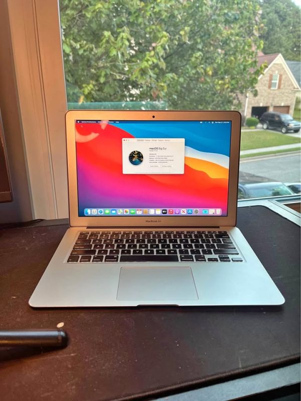 Refurbished Apple Laptop MacBook Air 2017 i7