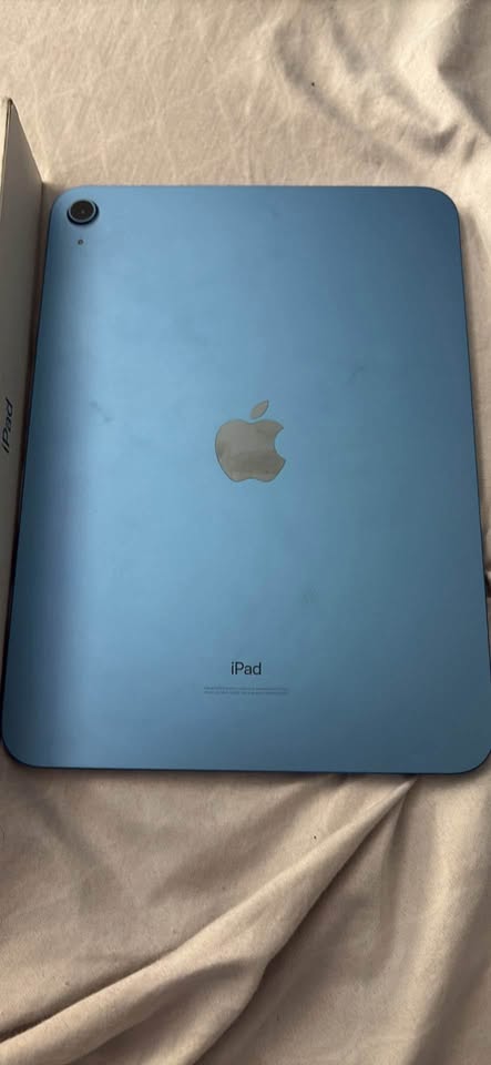 iPad 10th Generation 64GB WiFi blue 1 iPad 10th Generation 64GB WiFi blue