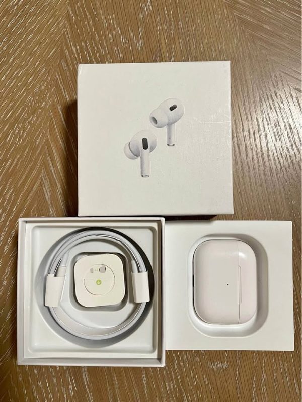 Apple AirPods Pro (2nd generation) with Charging Cable (USB-C) (used)