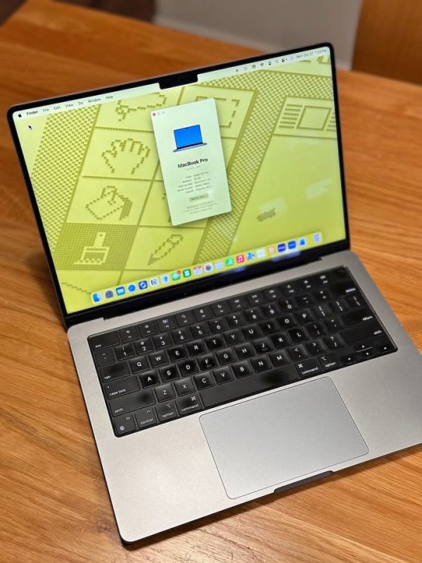 MacBook Pro (M1 Pro) APPLECARE+ to Dec-2026! 1TB SSD!