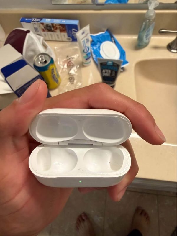 Apple AirPods Pro (2nd Gen) with MagSafe Case + Box – Excellent Condition