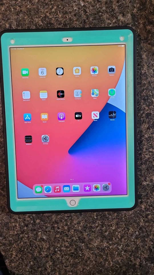 iPad Pro 12.9 inch 32GB 1st Gen 3 iPad Pro 12.9 inch 32GB 1st Gen