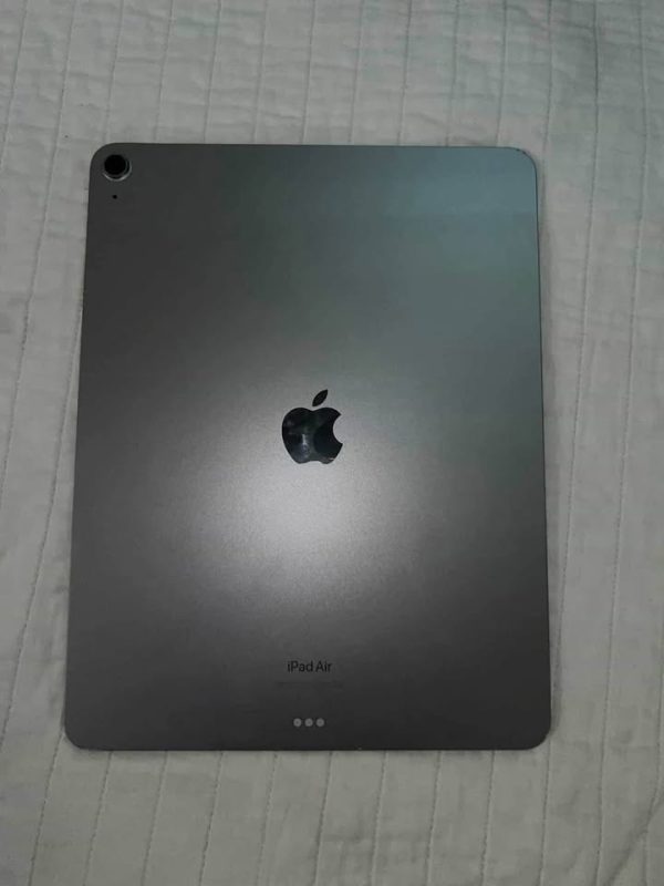 iPad Air 13in display