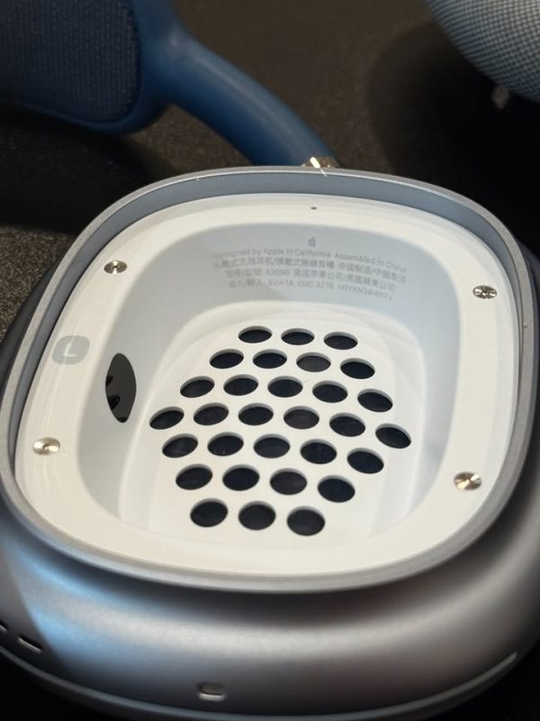 Apple AirPods Max (Lightning Version)