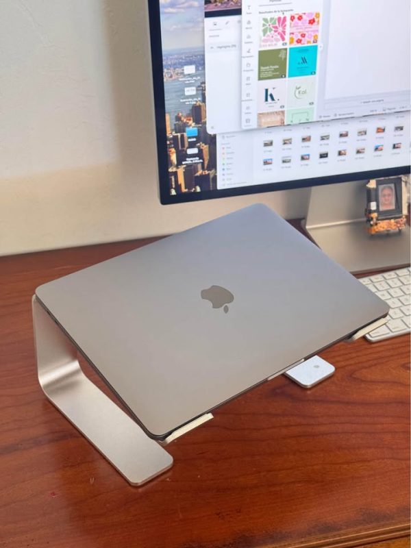 Apple - MacBook Pro 13.3