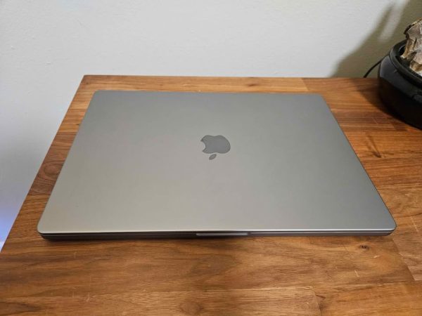 Apple MacBook Pro 16.2