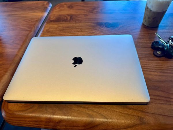APPLE MACBOOK PRO