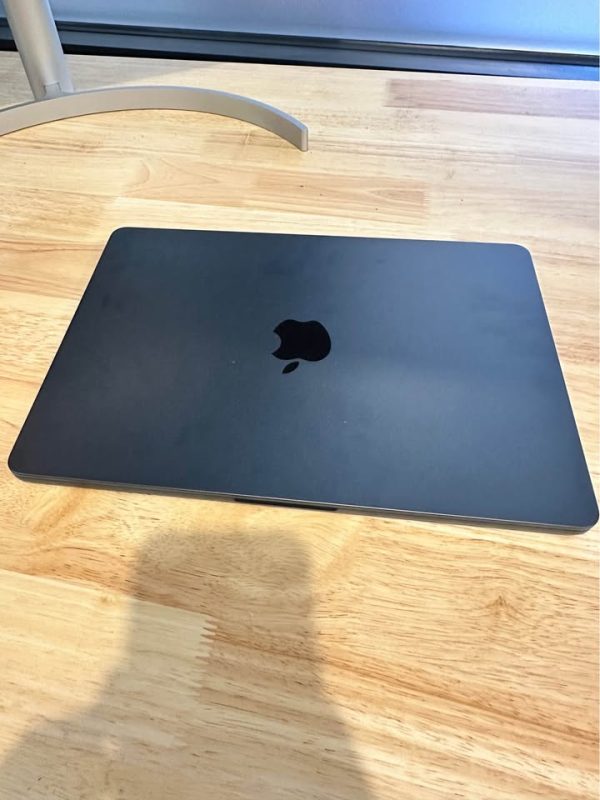MacBook Air M3 laptop with 24GB RAM 1TB storage, Apple-certified refurbished. with a box and charge.