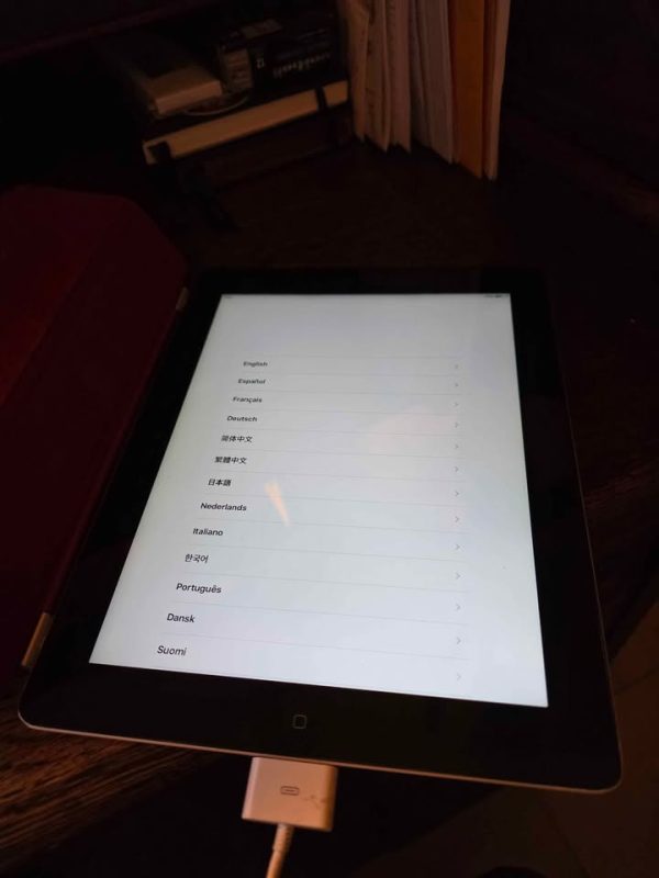 Gen 3 iPad with cover; 64GB WiFi Only