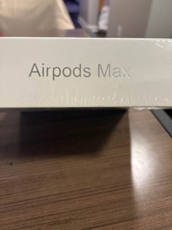 Purple Apple AirPods with Smart Case!