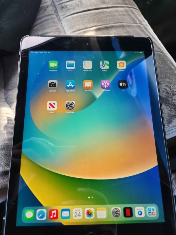 Apple Ipad 5th Gen 32Gig