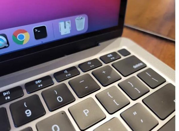 Apple Macbook Air M1 chip Super Fast + 20HR Battery Apple AI Touch ID