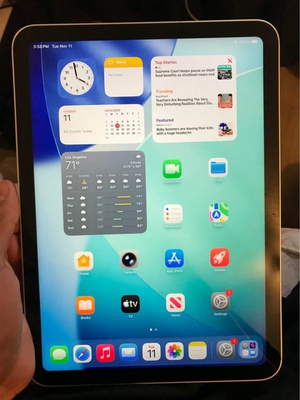 Ipad 11th gen (unlocked,128gb)