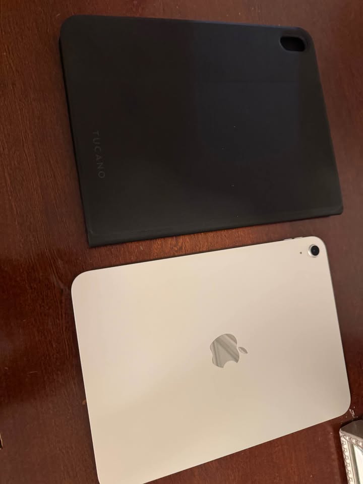 For sell Apple ipad A16 11Generation 2 For sell Apple ipad A16 11Generation