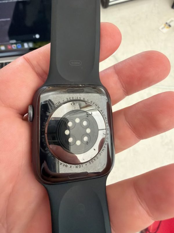 Apple Watch Series 6 – 44mm (Black) + Charger