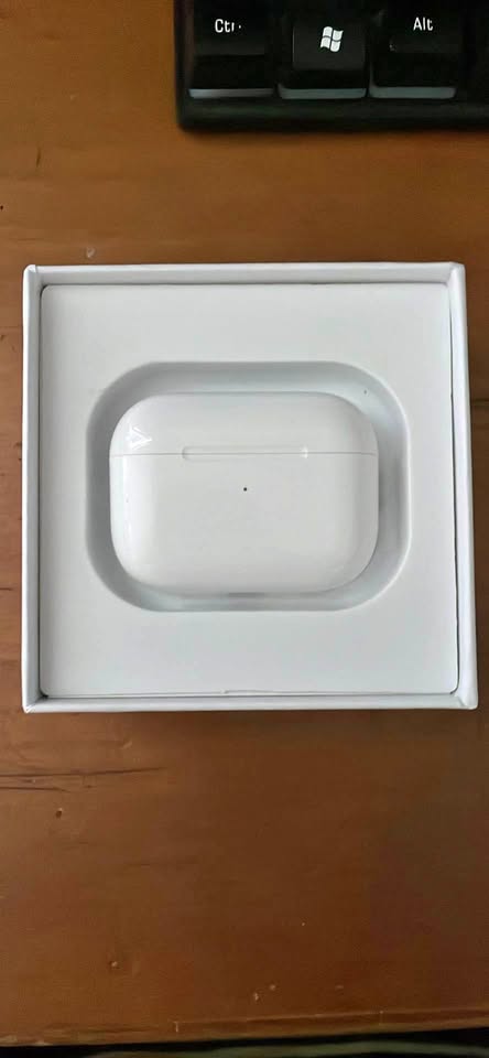 AirPods Pro 4 AirPods Pro