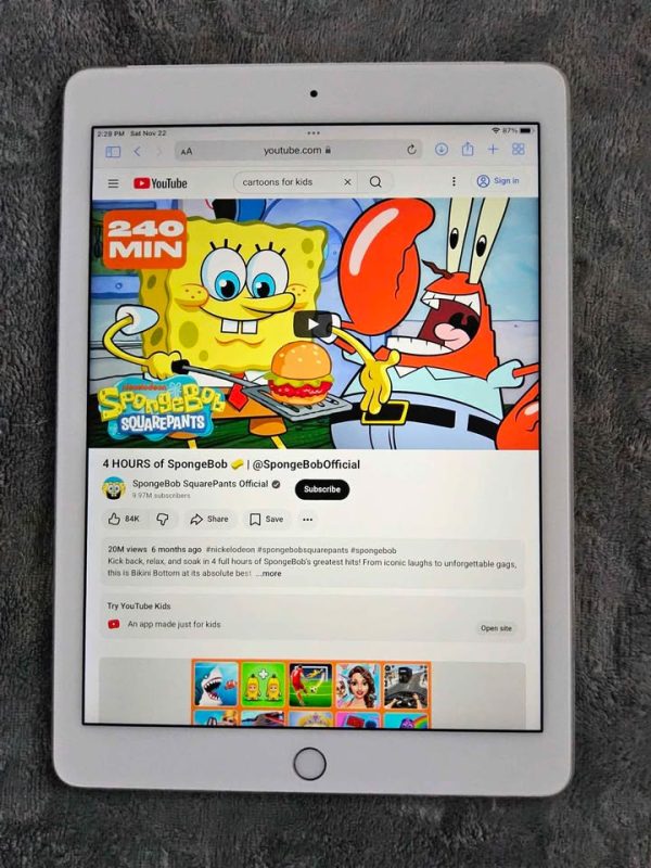 APPLE IPAD AIR 2 128GB PERFECT CONDITION WIFI AND CARRIER UNLOCKED/ YA ESTA LIBERADA