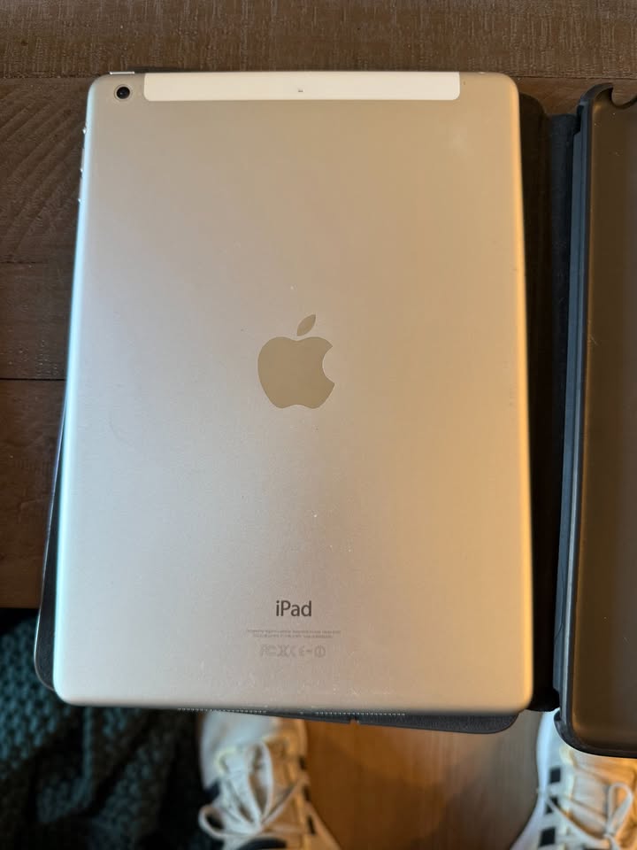 iPad Air 32GB 1 iPad Air 32GB