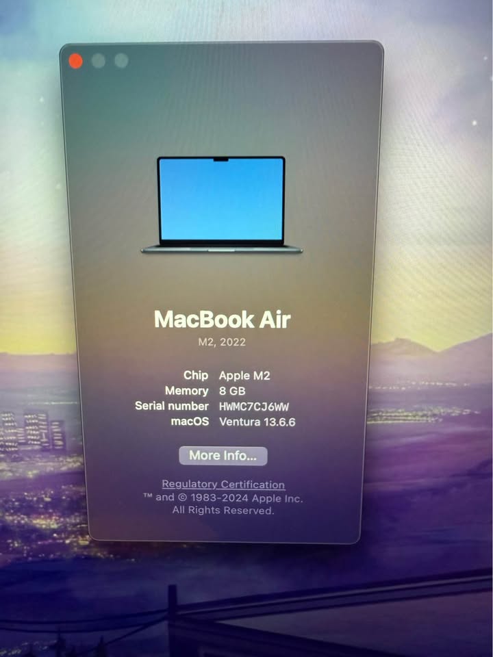 MacBook Air M2 500gb with case 3 MacBook Air M2 500gb with case