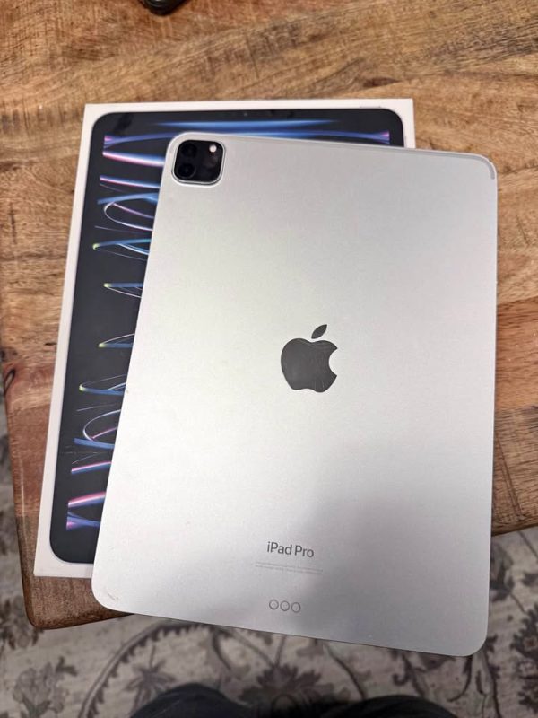 iPad Pro (11-inch) (4th generation)