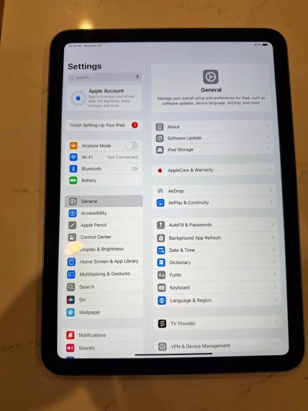 iPad 10th Gen 64 GB