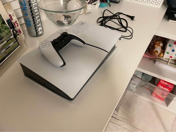 PlayStation 5 Digital Edition – Excellent Condition