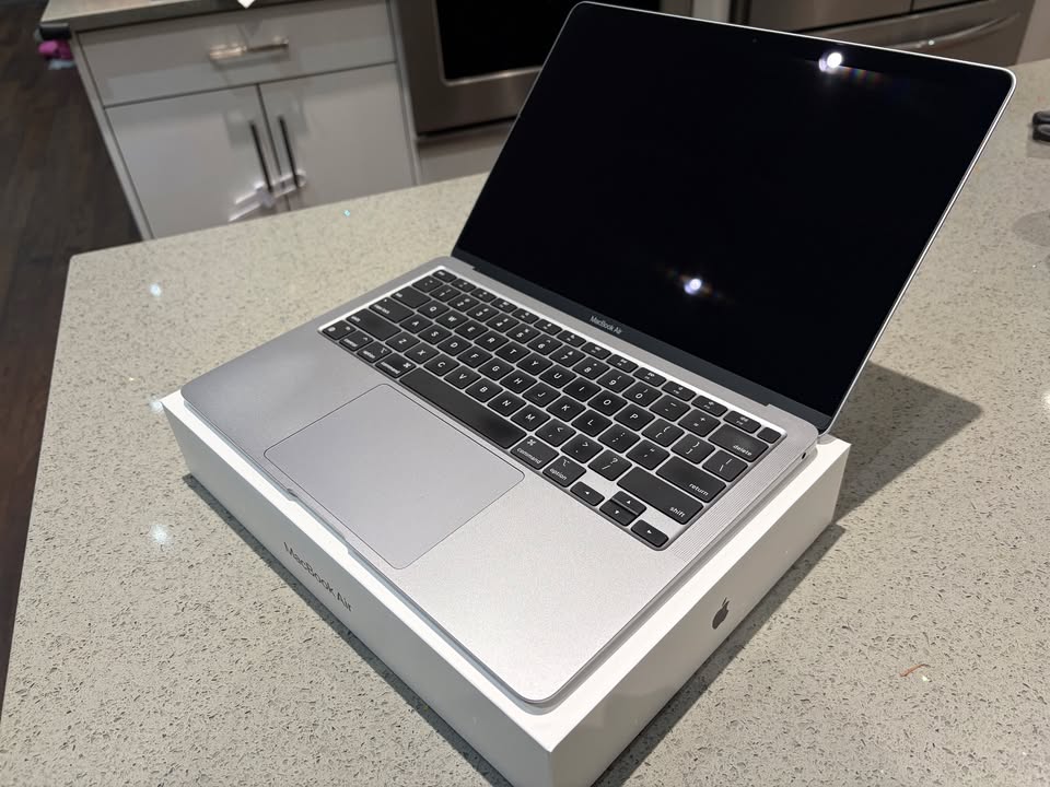 Apple MacBook Air 2020 (M1, A2337) – 8GB / 256GB 2 Apple MacBook Air 2020 (M1, A2337) – 8GB / 256GB