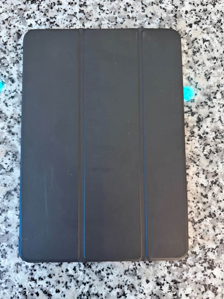 Apple iPad (9th Generation) 64GB, WiFi 2 Apple iPad (9th Generation) 64GB, WiFi