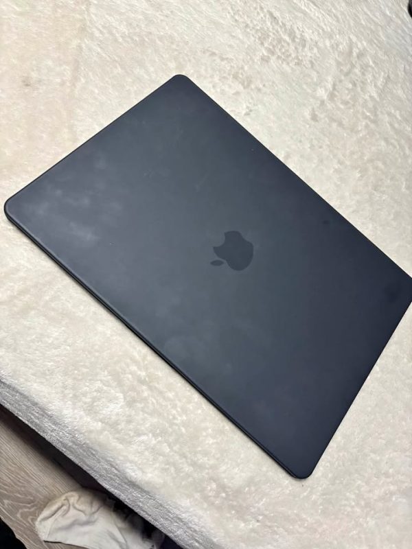 Macbook air 15 inch m3 2024