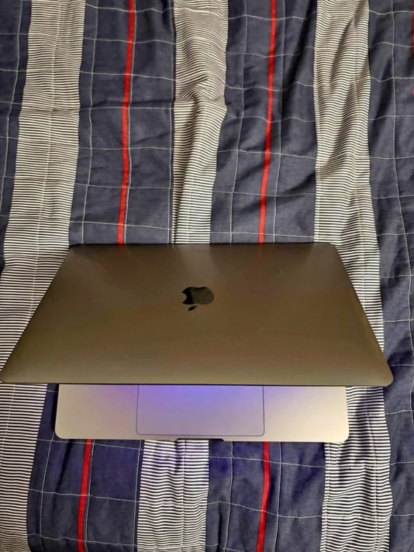 MacBook