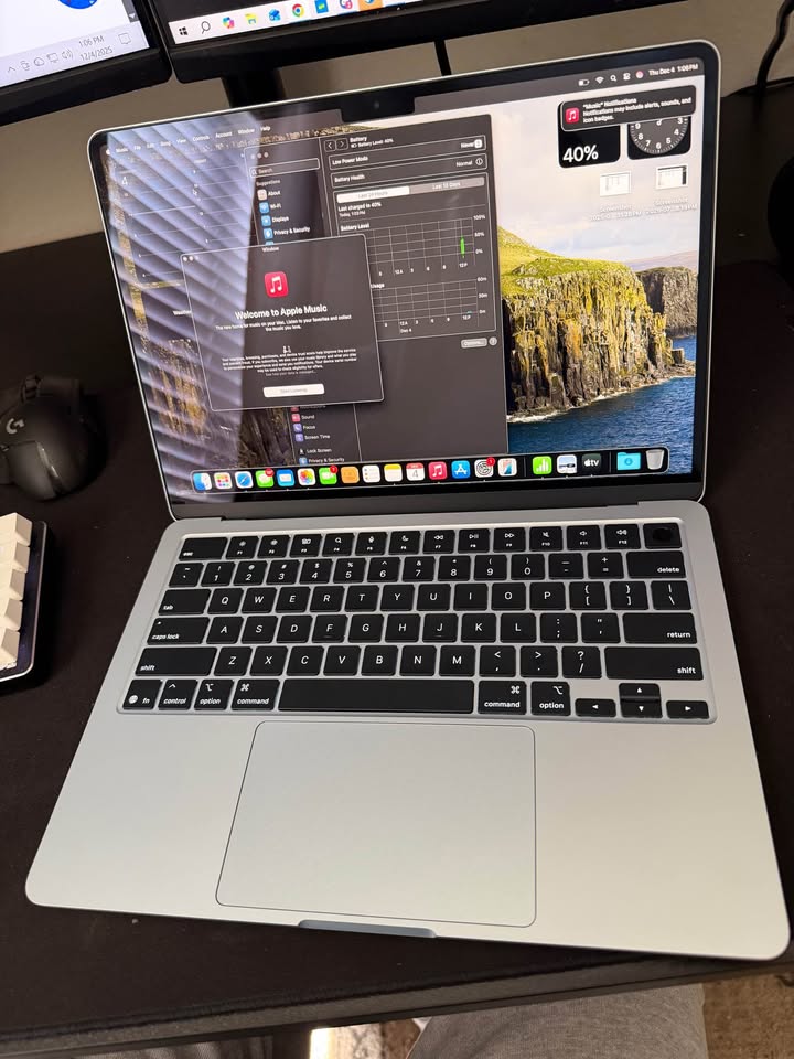 13inch M4 MacBook Air 1 13inch M4 MacBook Air