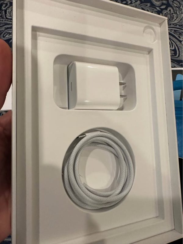 iPad Mini 6th Generation WiFi 64gb CLEAN