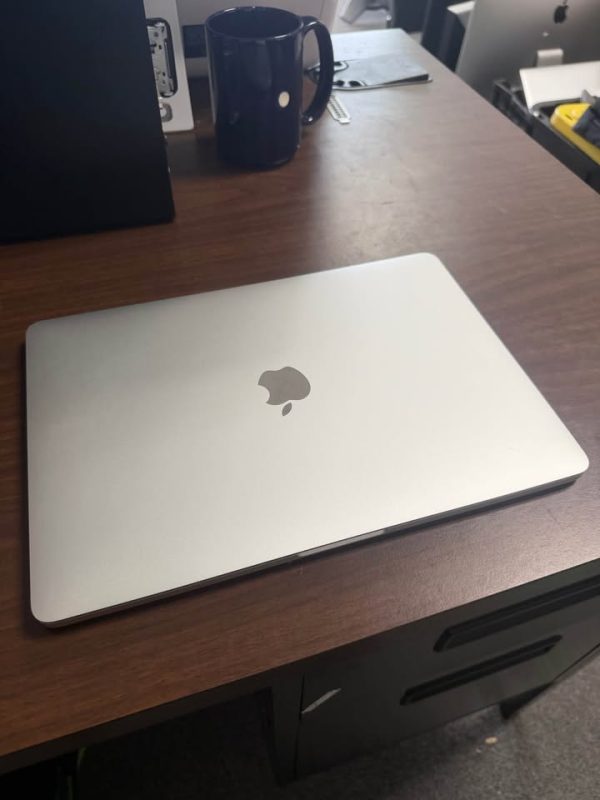 APPLE MACBOOK PRO LAPTOP W/EXTRAS THUNDERBOLT 3 VENTURA LOCAL PC STORE