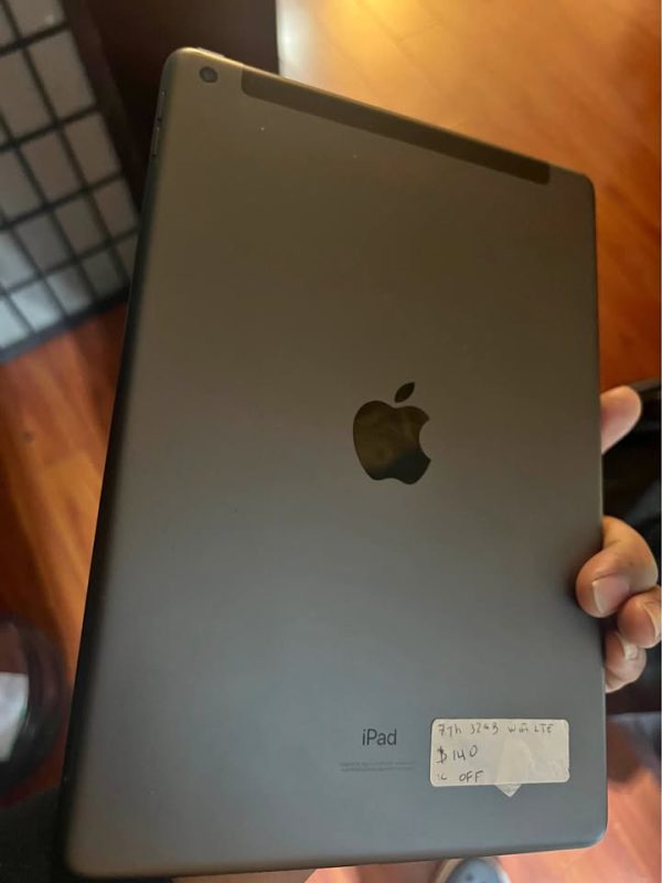 iPad 7th generation 32GB WIFI LTE