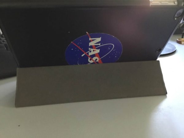 APPLE IPAD - AIR - perfect for someone new to using a device