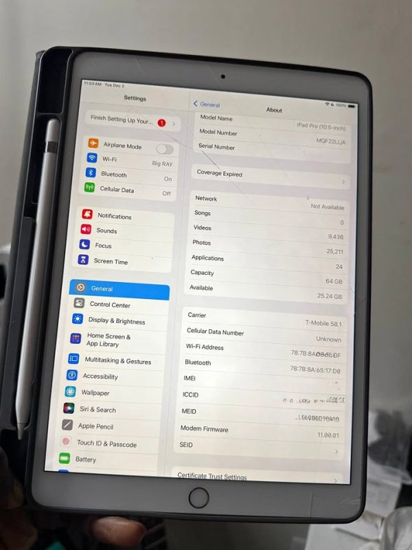 Apple ipad Pro (10.5inch) with case and Apple Pencil USB