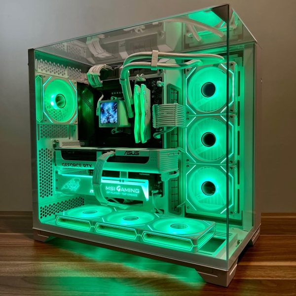 High End Gaming PC | R7 7800x3D | RTX 5070