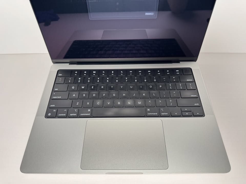 Apple Macbook Pro 14-in 14” 2021 A2442 M1 Pro 16gb Ram 512gb Parts/read (154) 4 Apple Macbook Pro 14-in 14” 2021 A2442 M1 Pro 16gb Ram 512gb Parts/read (154)