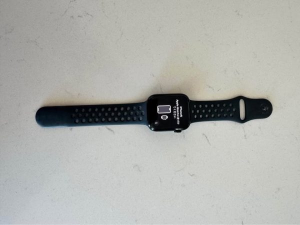 Apple Watch SE2 44mm with Cellular