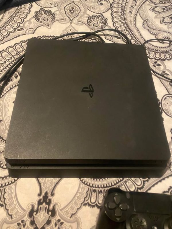 Playstation 4 Slim